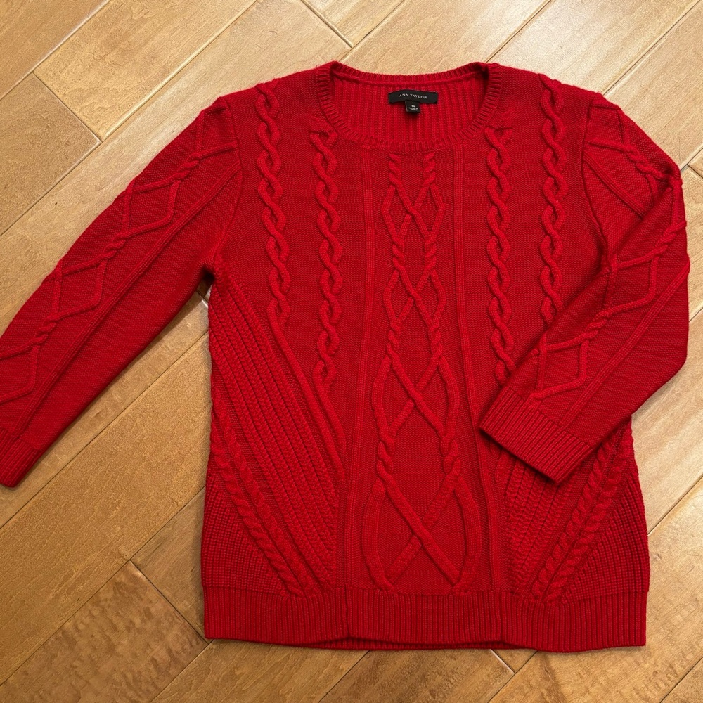Ann Taylor Women’s Cable Knit Red Sweater Size Medium